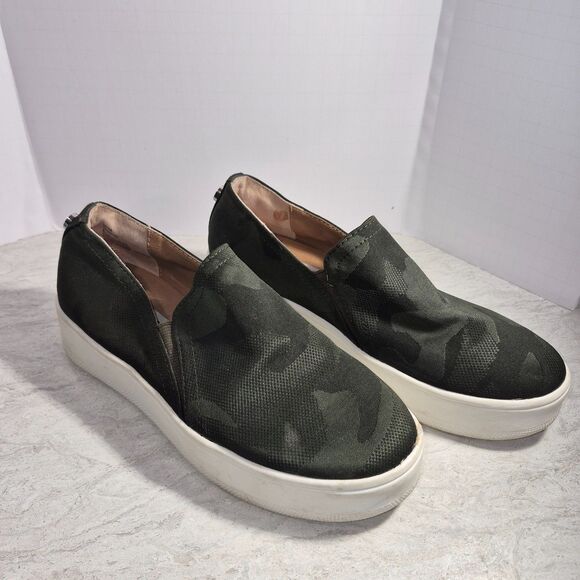 Steven Madden Camouflage Canvas Women's Sneaker's Slip on's Size 6 - Picture 1 of 7